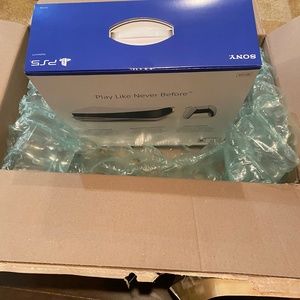 PS5 US edition console